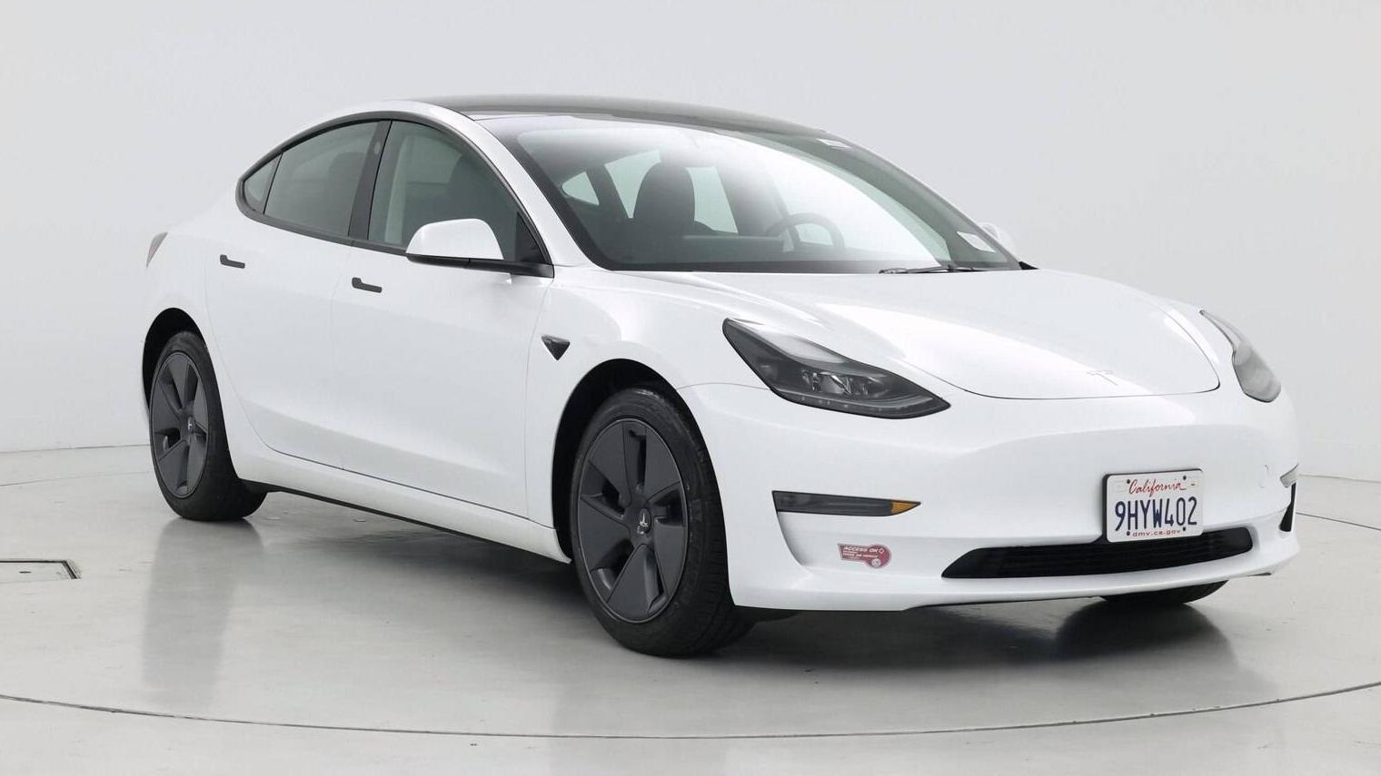 TESLA MODEL 3 2023 5YJ3E1EA8PF647277 image